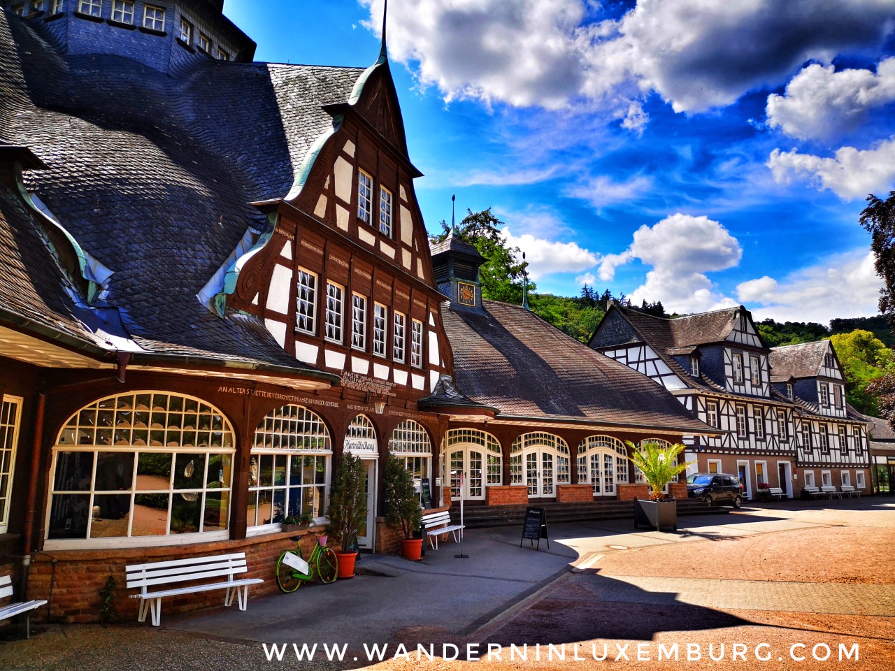 Mehr über den Artikel erfahren Kurmittelhaus im Kurpark – Bad-Münster