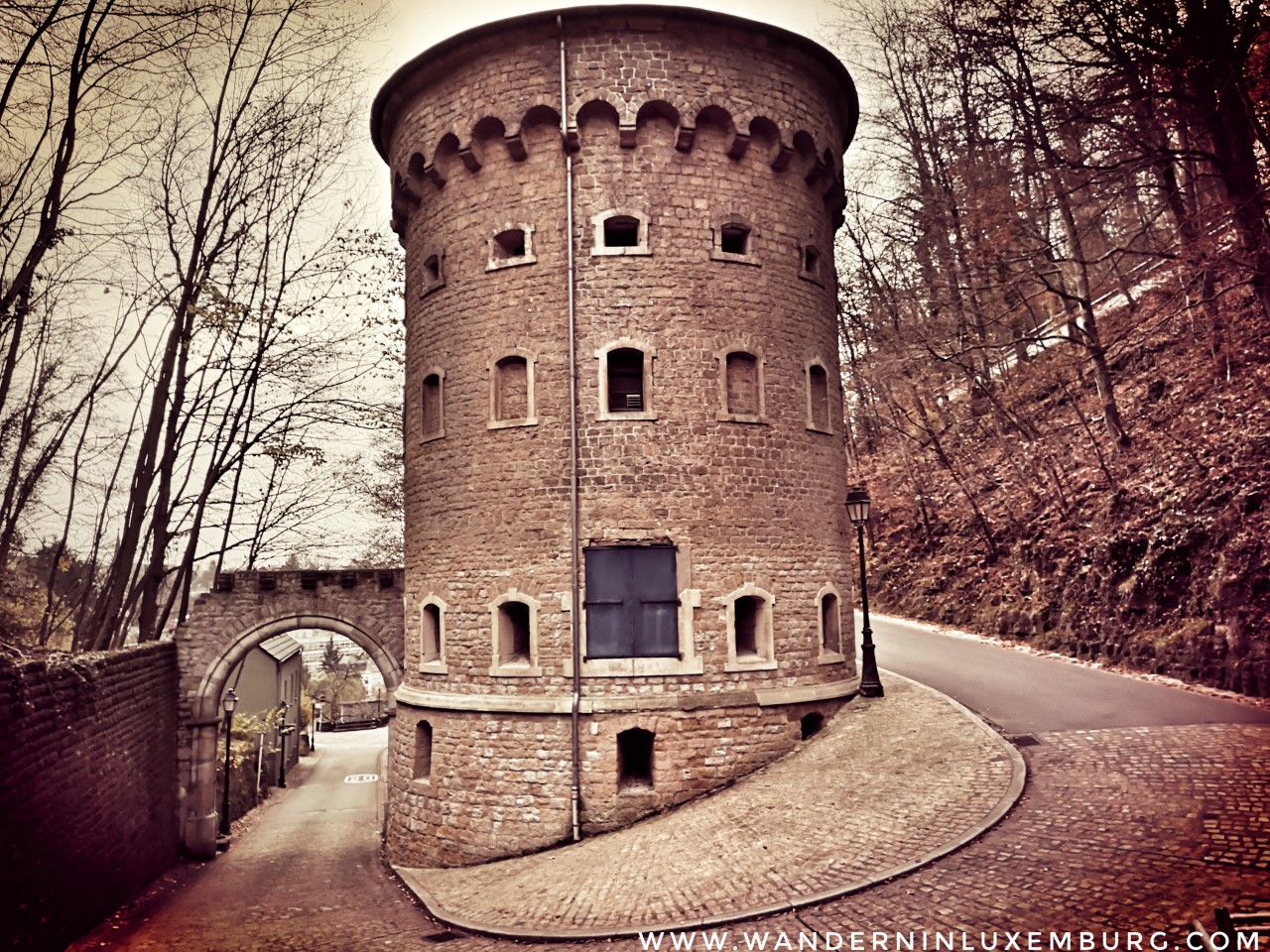 Mehr über den Artikel erfahren Luxemburg – Autopedestre – 6,2km